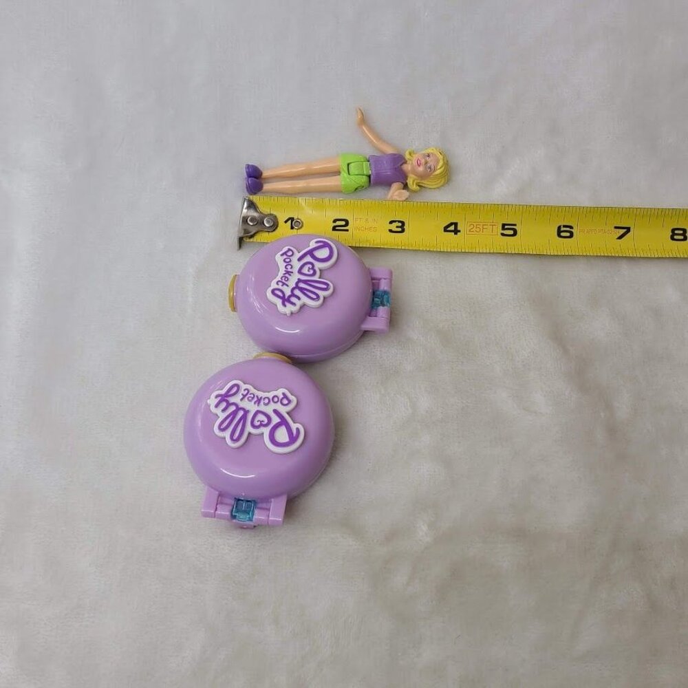 Polly Pocket Mixed Lot Mattel 2019 Winter Compacts + 2003 McDonalds Doll - Picture 8 of 8